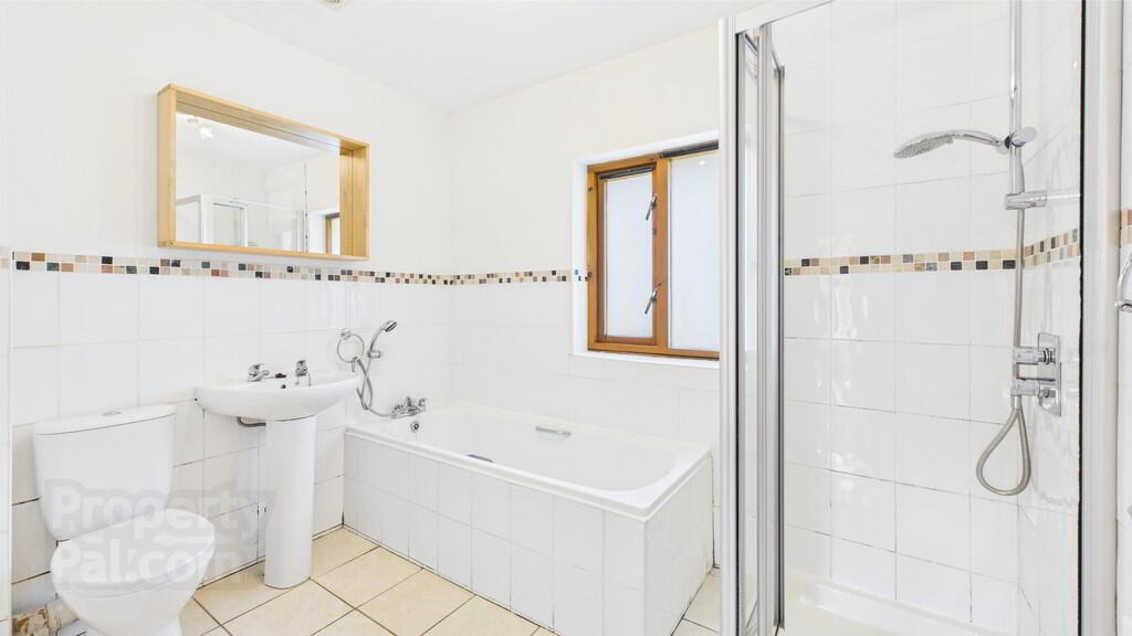 17 Shaftesbury Avenue 15 of 18