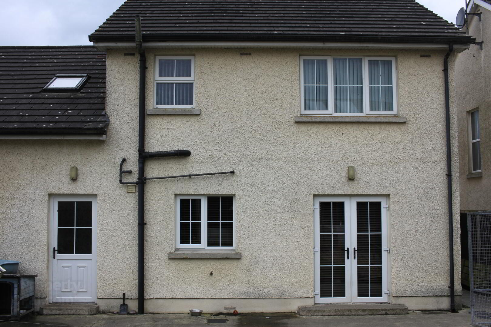 property description image