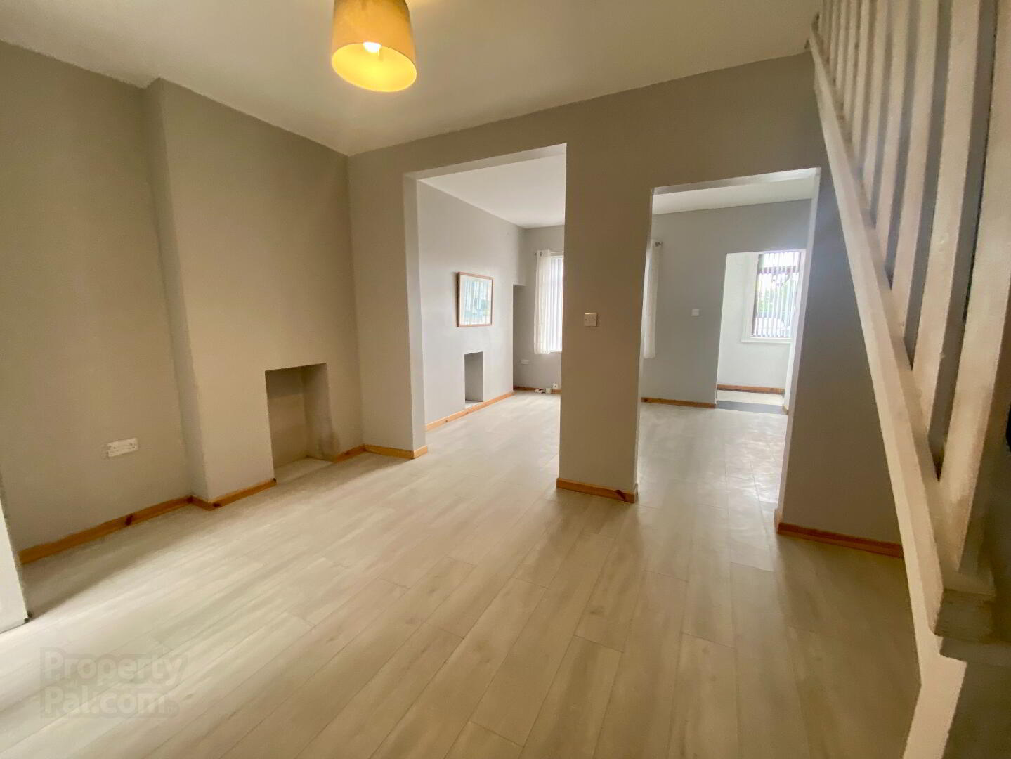14 Fairymount Terrace 4 of 9