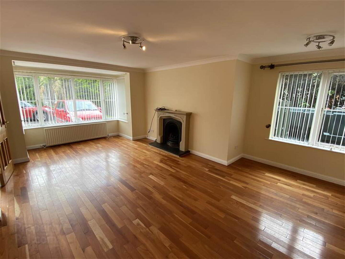 property description image