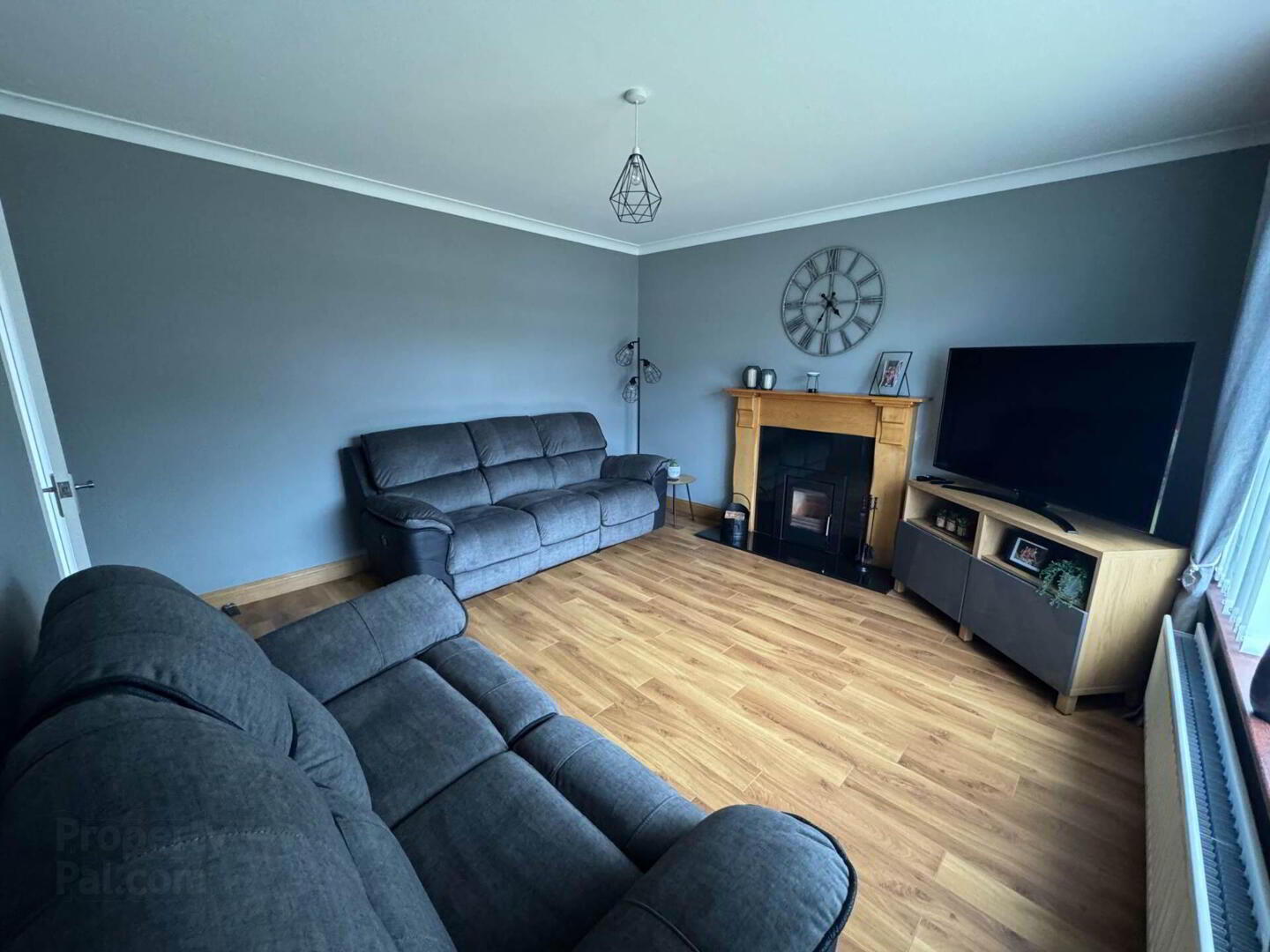 15 Brooklands Drive 3 of 24