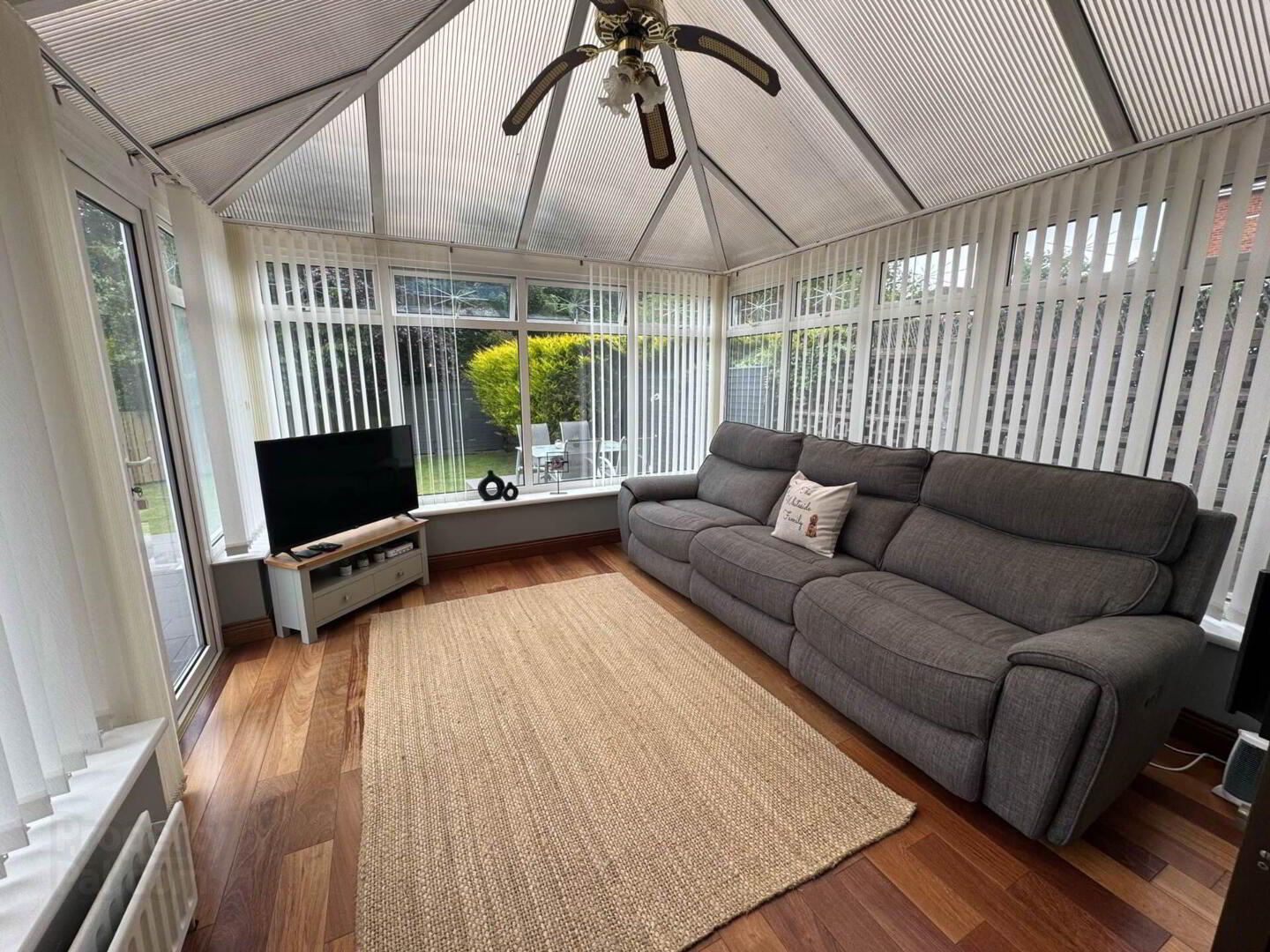 15 Brooklands Drive 6 of 24