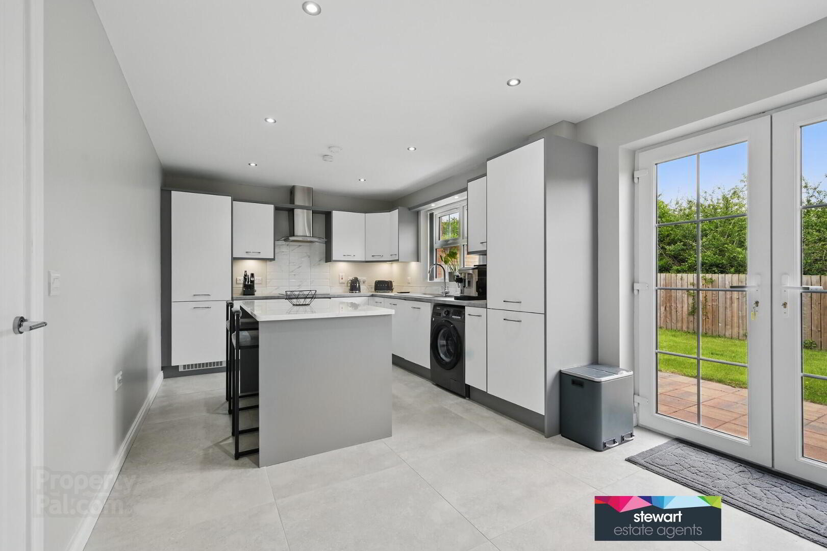 14 Glebe Close 9 of 21
