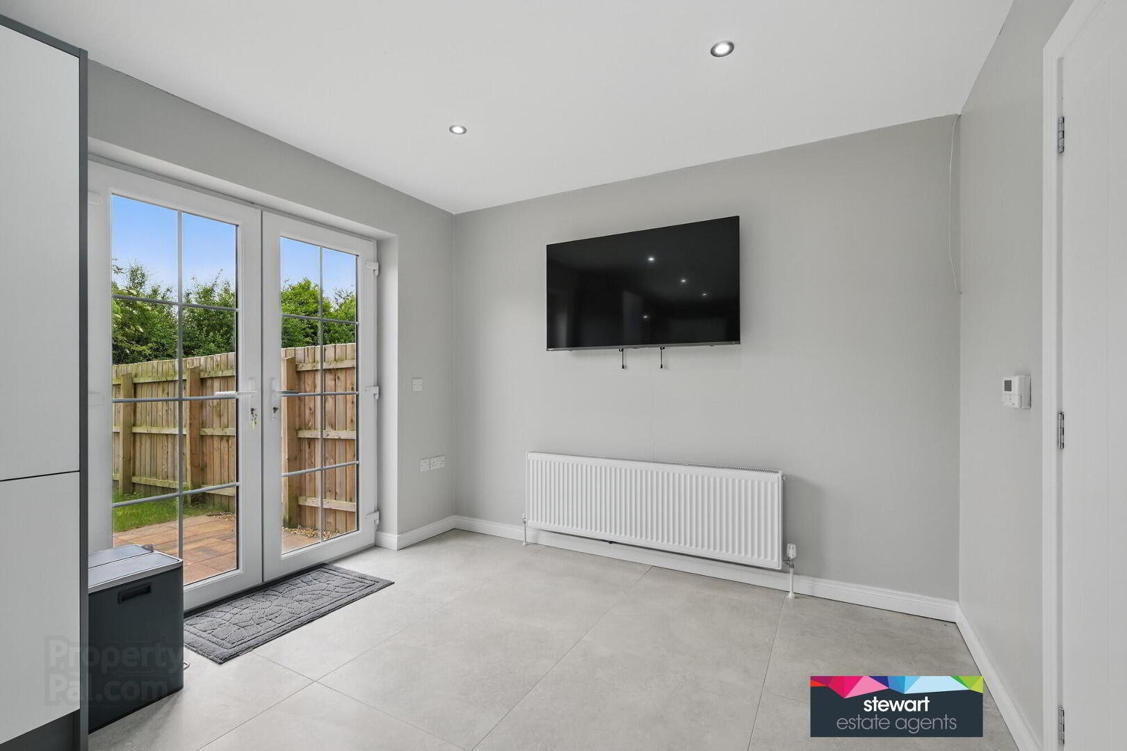 14 Glebe Close 12 of 21