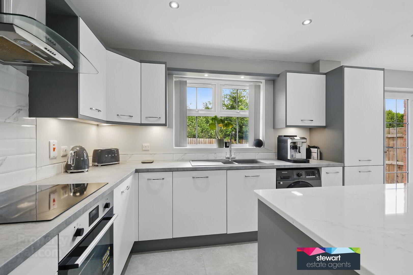 14 Glebe Close 11 of 21