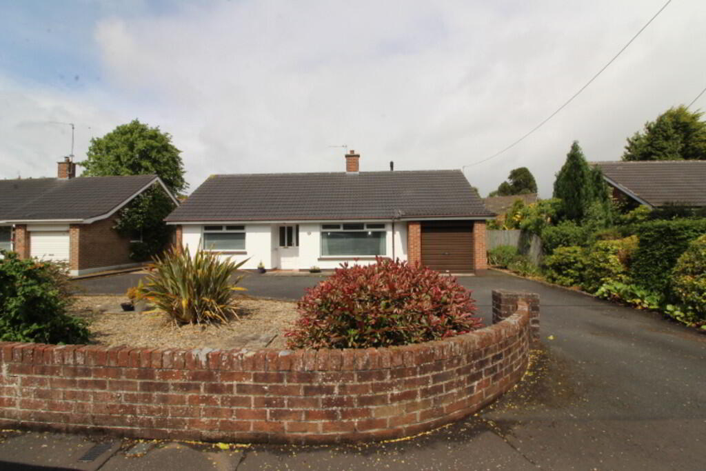 86 Old Manse Road 1 of 16