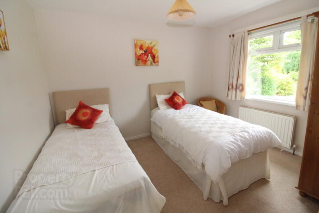 86 Old Manse Road 11 of 16