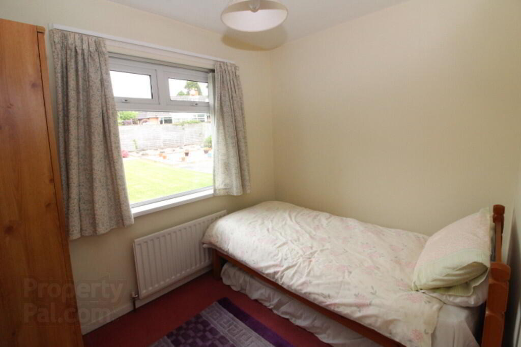 86 Old Manse Road 12 of 16