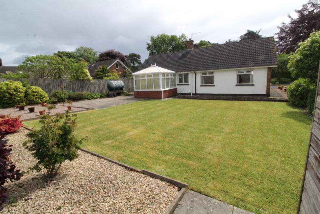 86 Old Manse Road 14 of 16