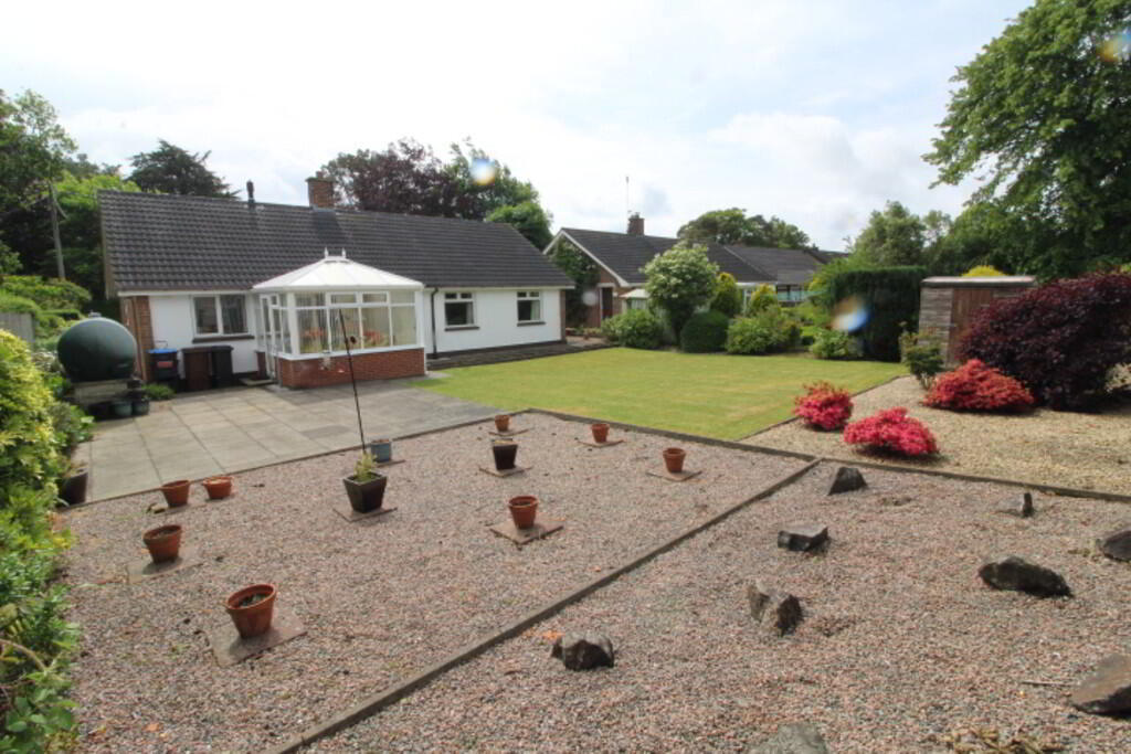 86 Old Manse Road 15 of 16
