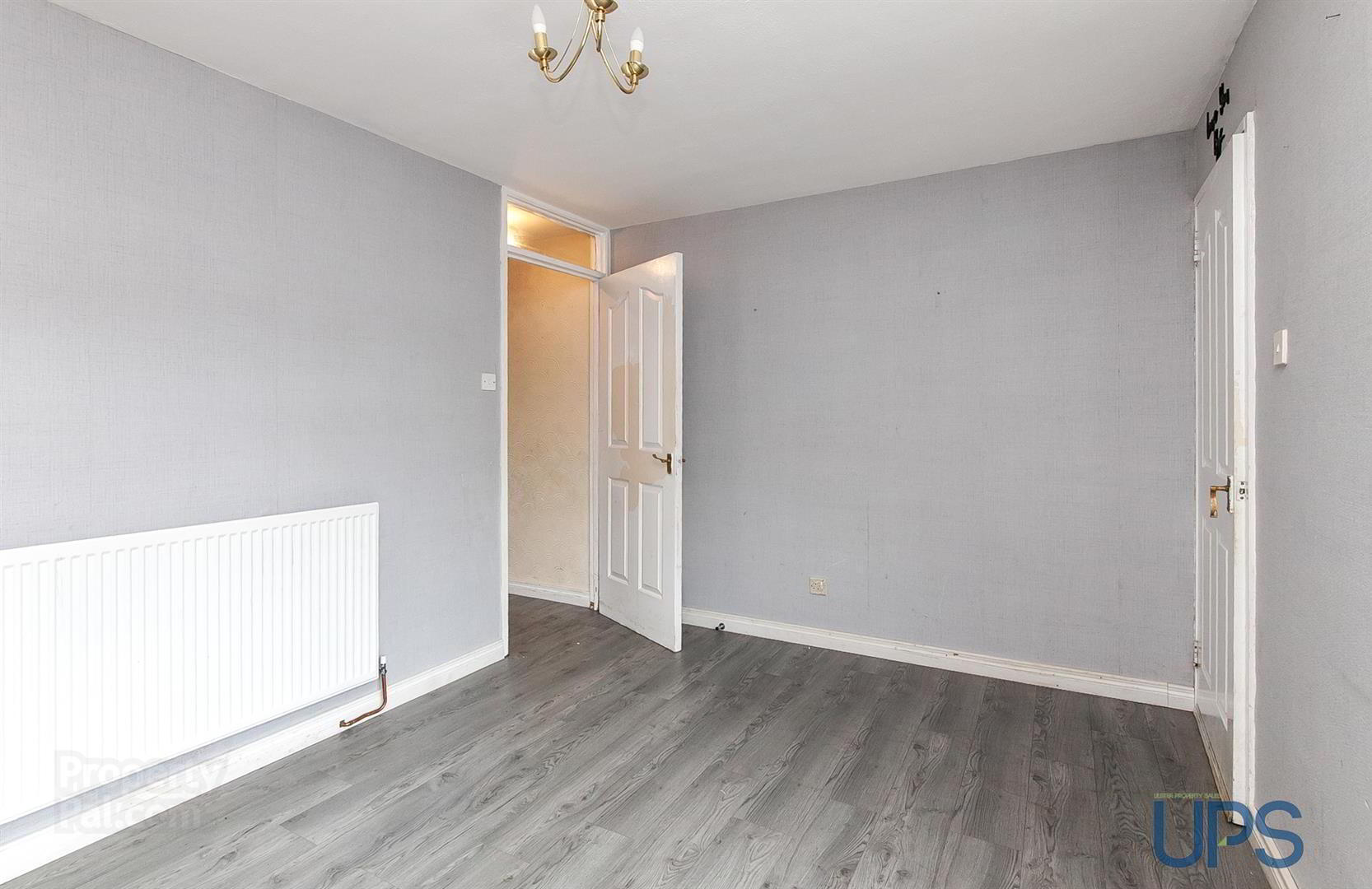 52 Colinvale 4 of 16
