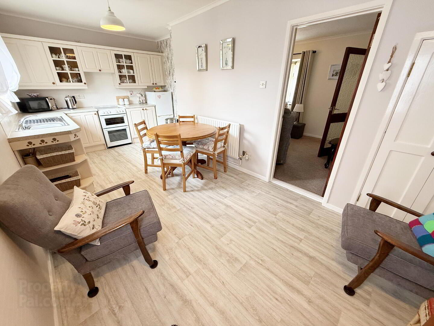 20 Churchlands Road 10 of 18