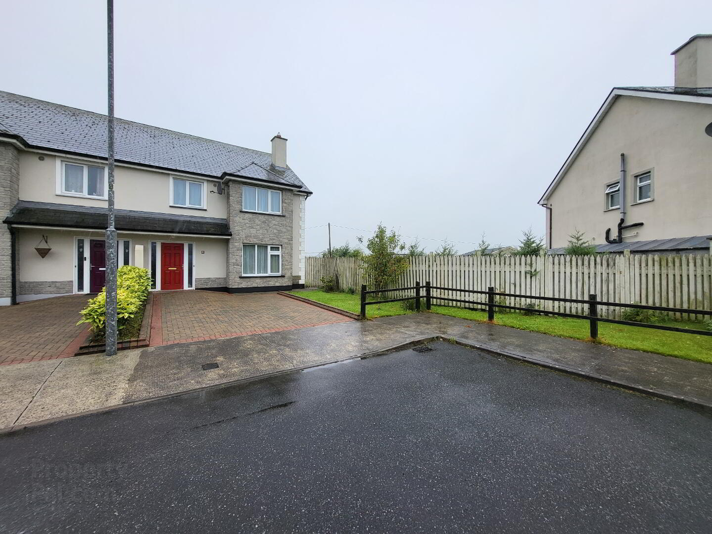 2 Parklands Crescent 3 of 20