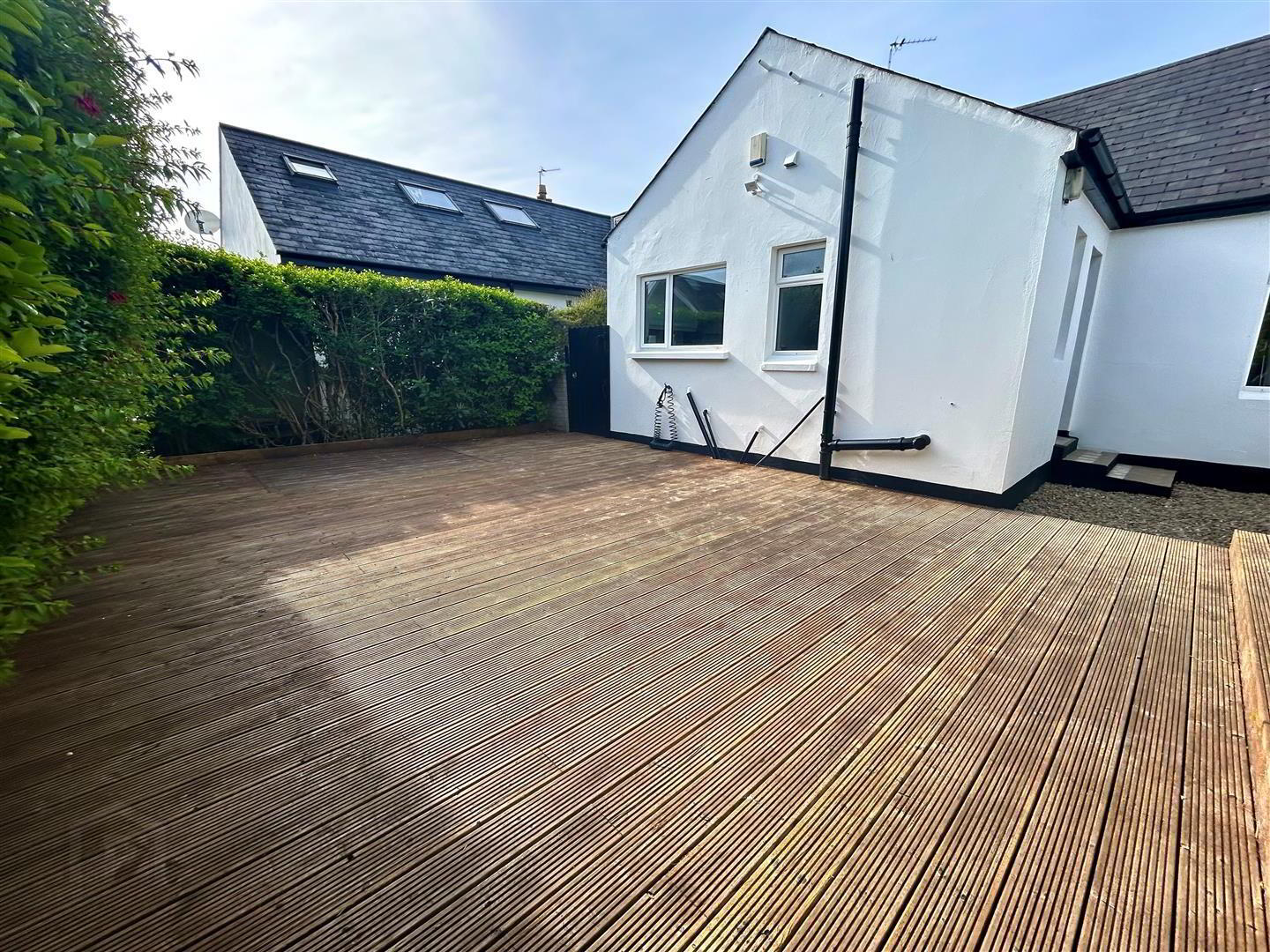 14 Hazeldene Gardens 12 of 12