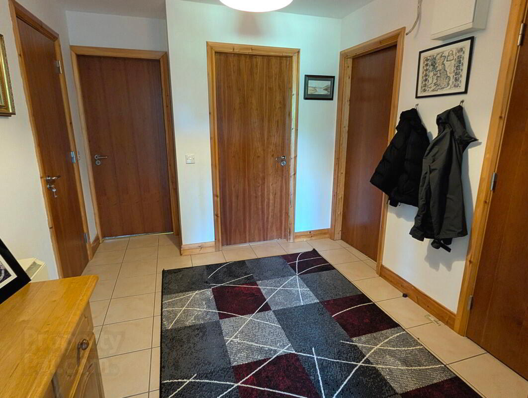 Apt. 6 The Elms, Woodford Meadows 5 of 28