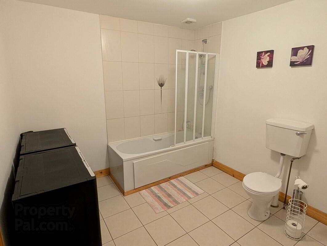 Apt. 6 The Elms, Woodford Meadows 17 of 28