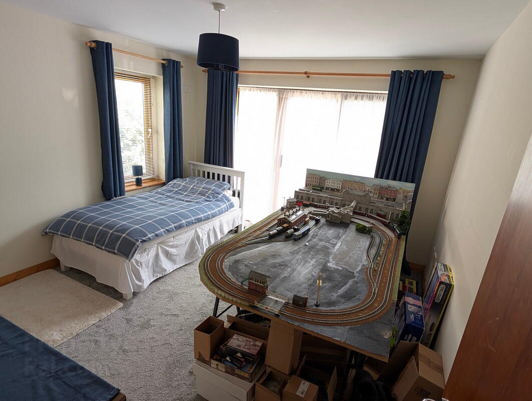Apt. 6 The Elms, Woodford Meadows 18 of 28