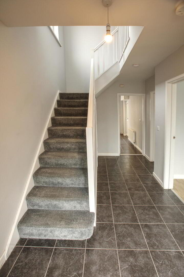 13 Rosemary Avenue 6 of 17