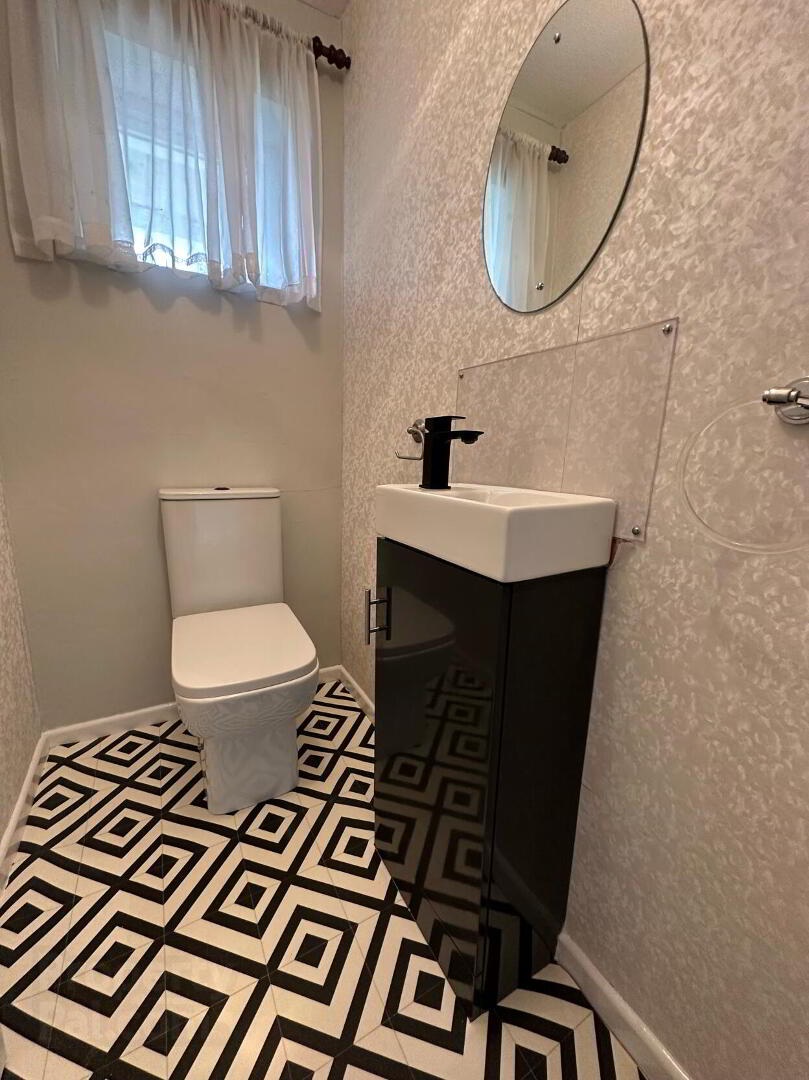 40 Cleland Park North 12 of 23
