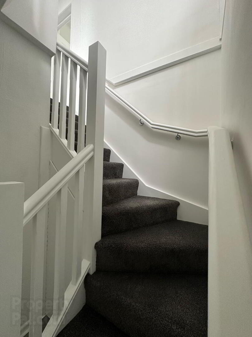 40 Cleland Park North 15 of 23