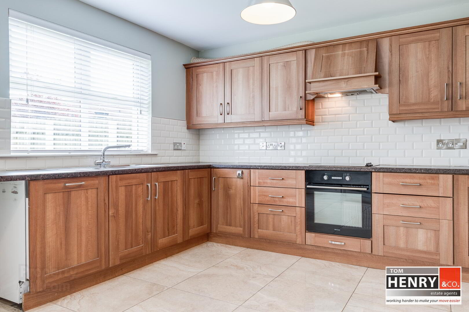 17 Ardean Manor 10 of 32
