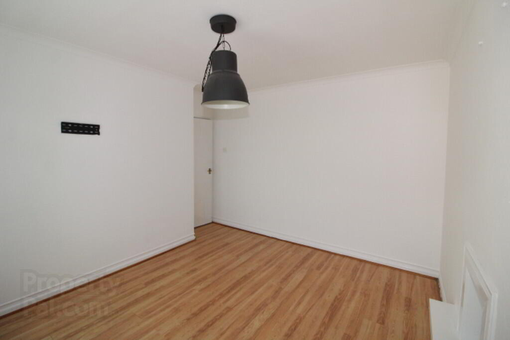 110 Monkstown Road 7 of 16