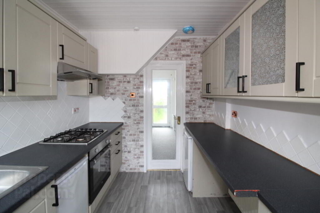 110 Monkstown Road 10 of 16
