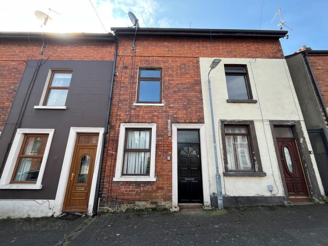 44 Woodvale Street 3 of 16