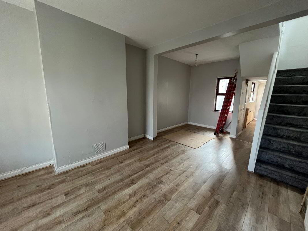44 Woodvale Street 6 of 16