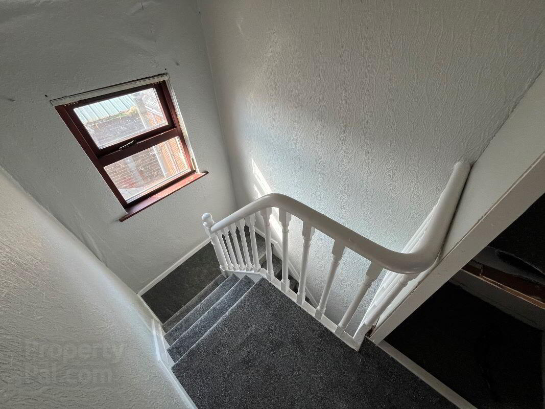 44 Woodvale Street 13 of 16