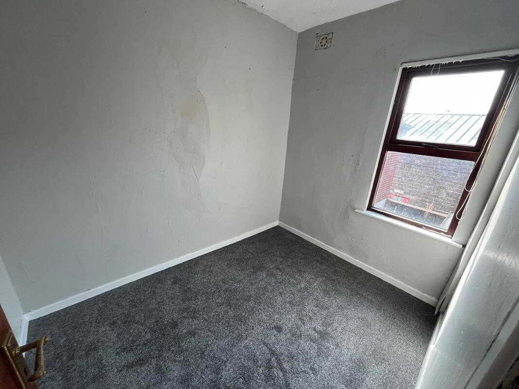 44 Woodvale Street 12 of 16