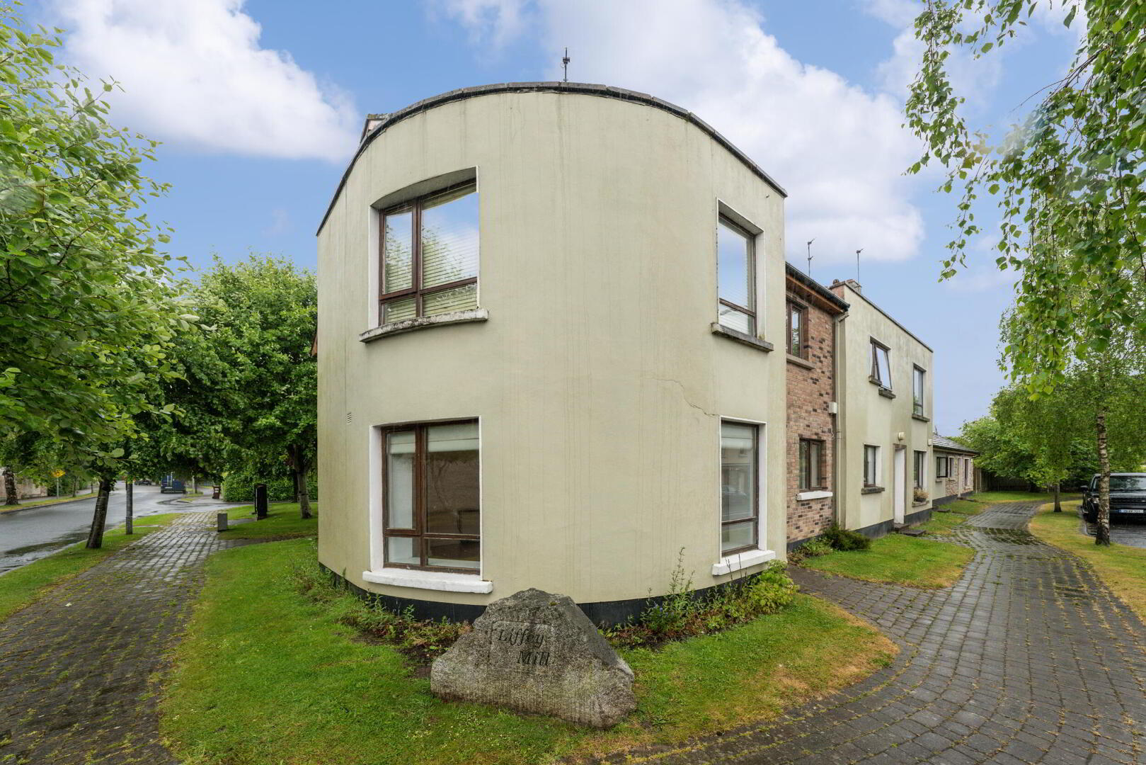 property description image