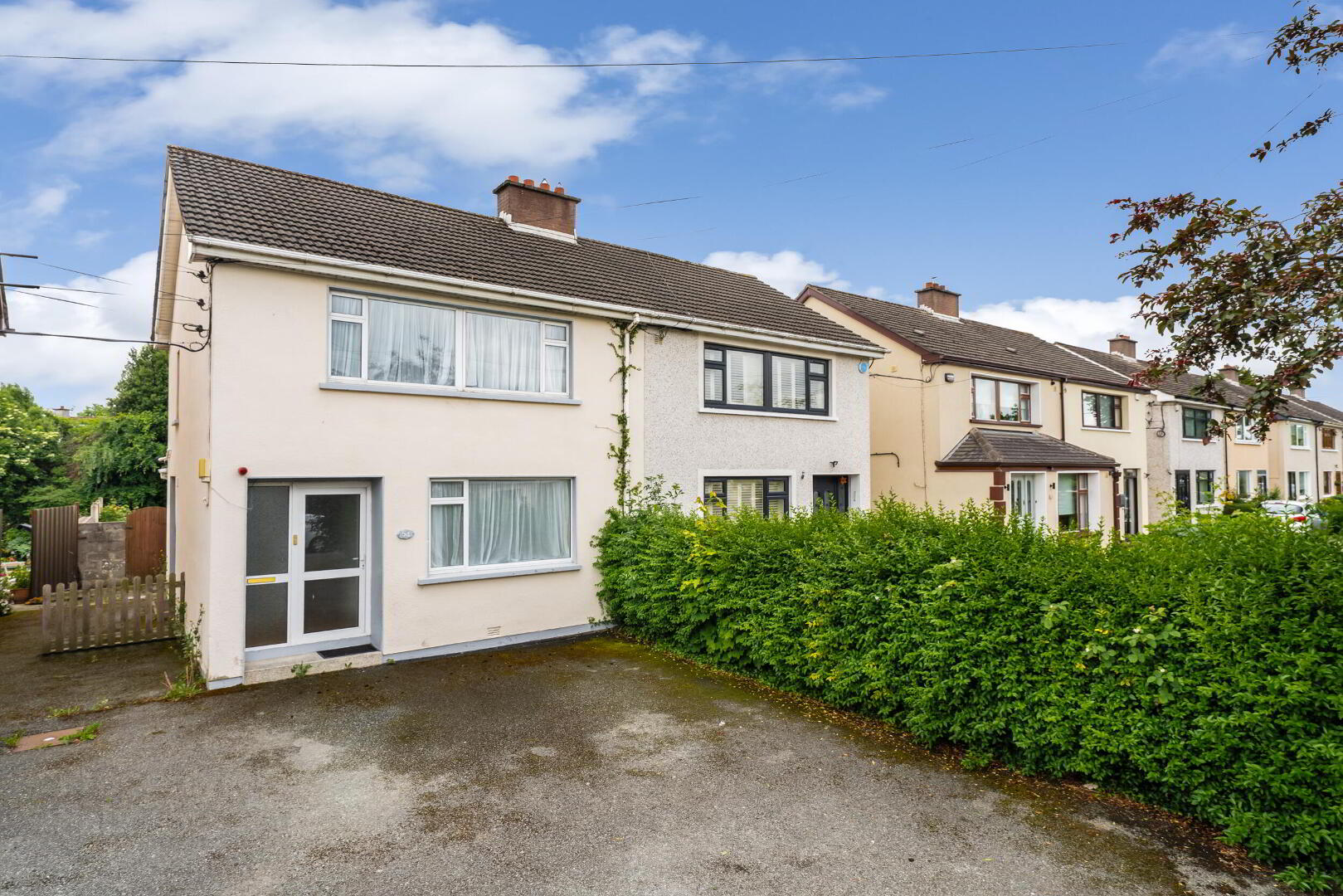 54 Castle View Road 1 of 25