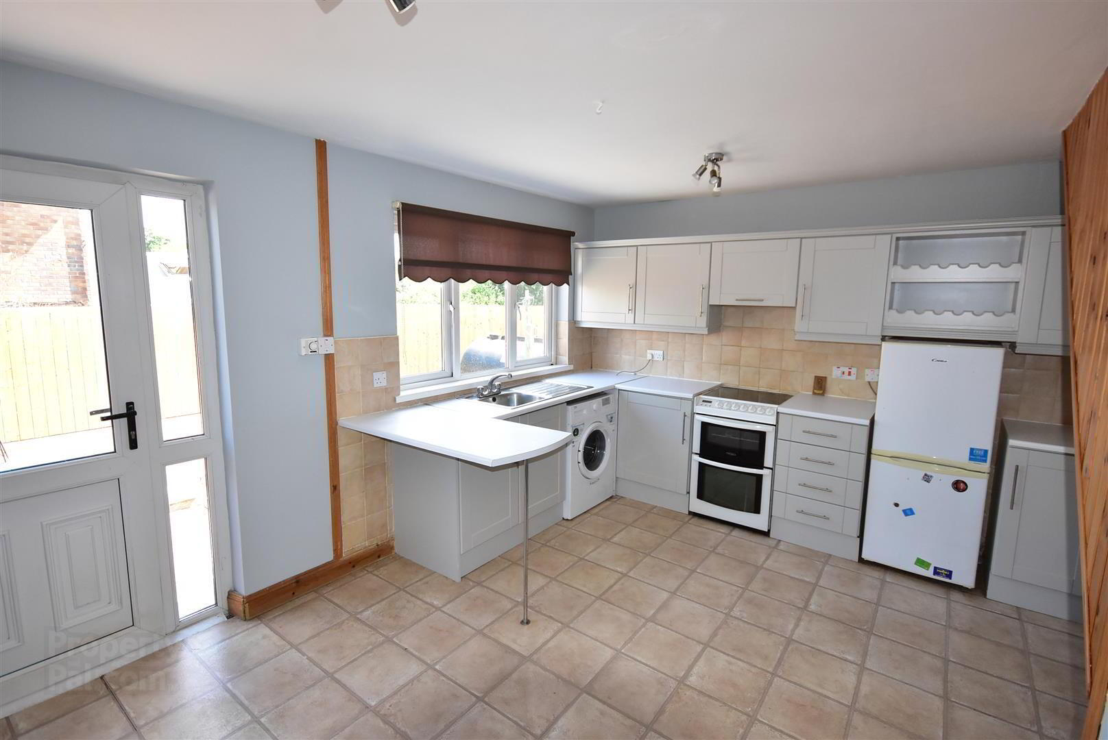 53 Alderpark 3 of 15