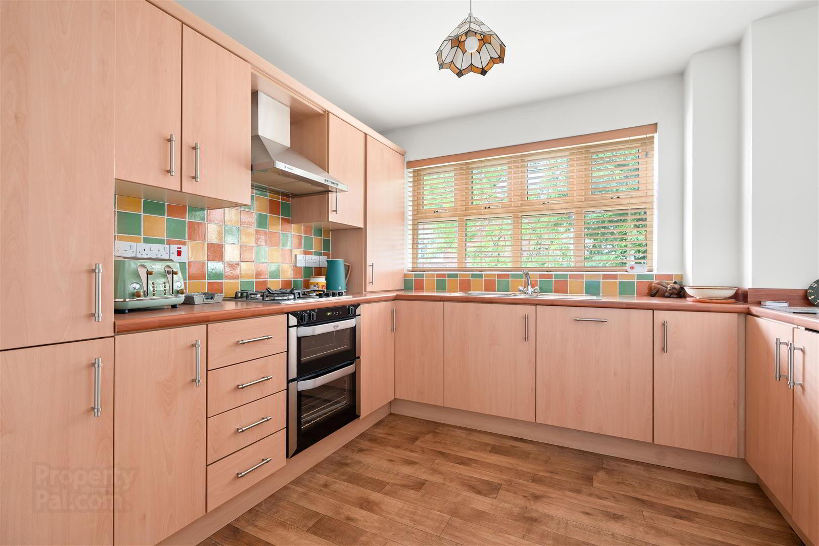 68a Woodrow Gardens 7 of 14