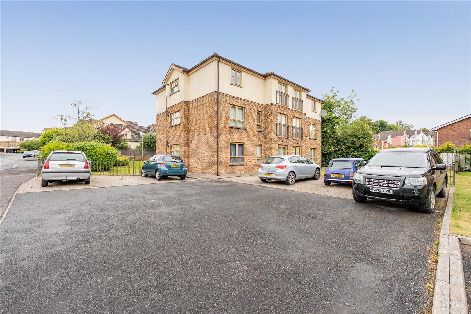 68a Woodrow Gardens 14 of 14