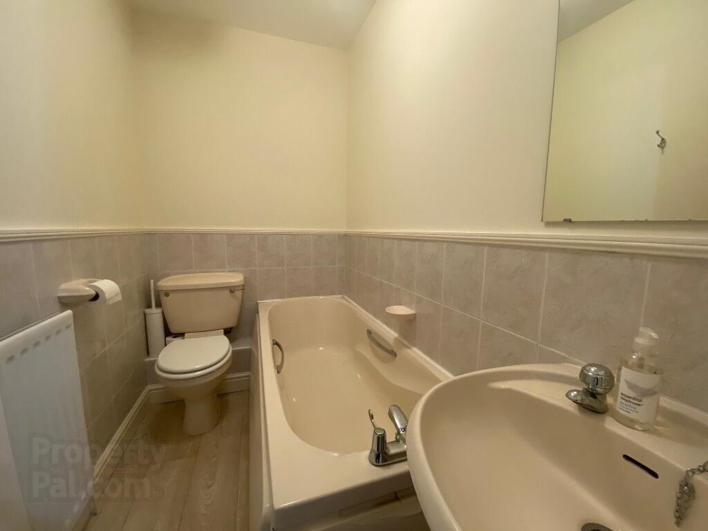 17 Lauriston Gardens 9 of 12