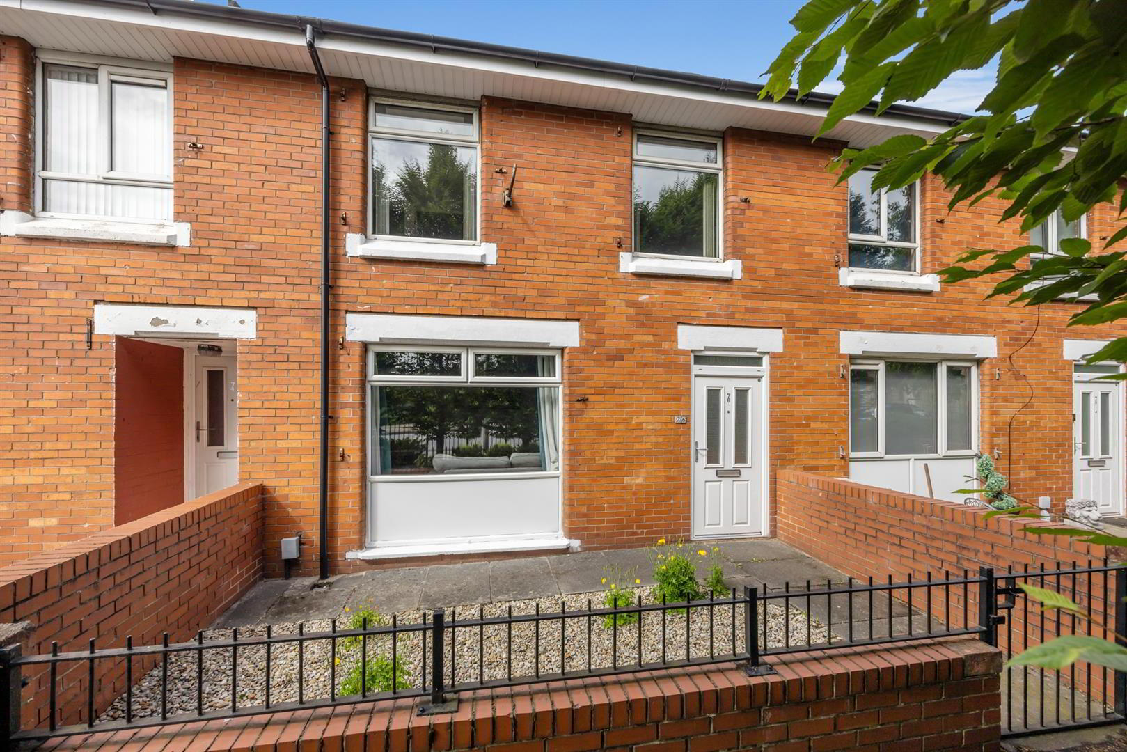 76 Newtownards Road 1 of 21