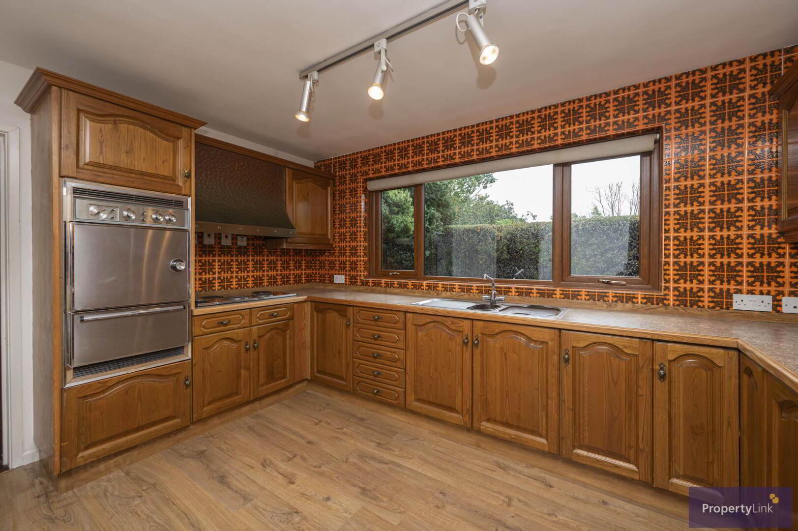 116 Gosford Road 8 of 23