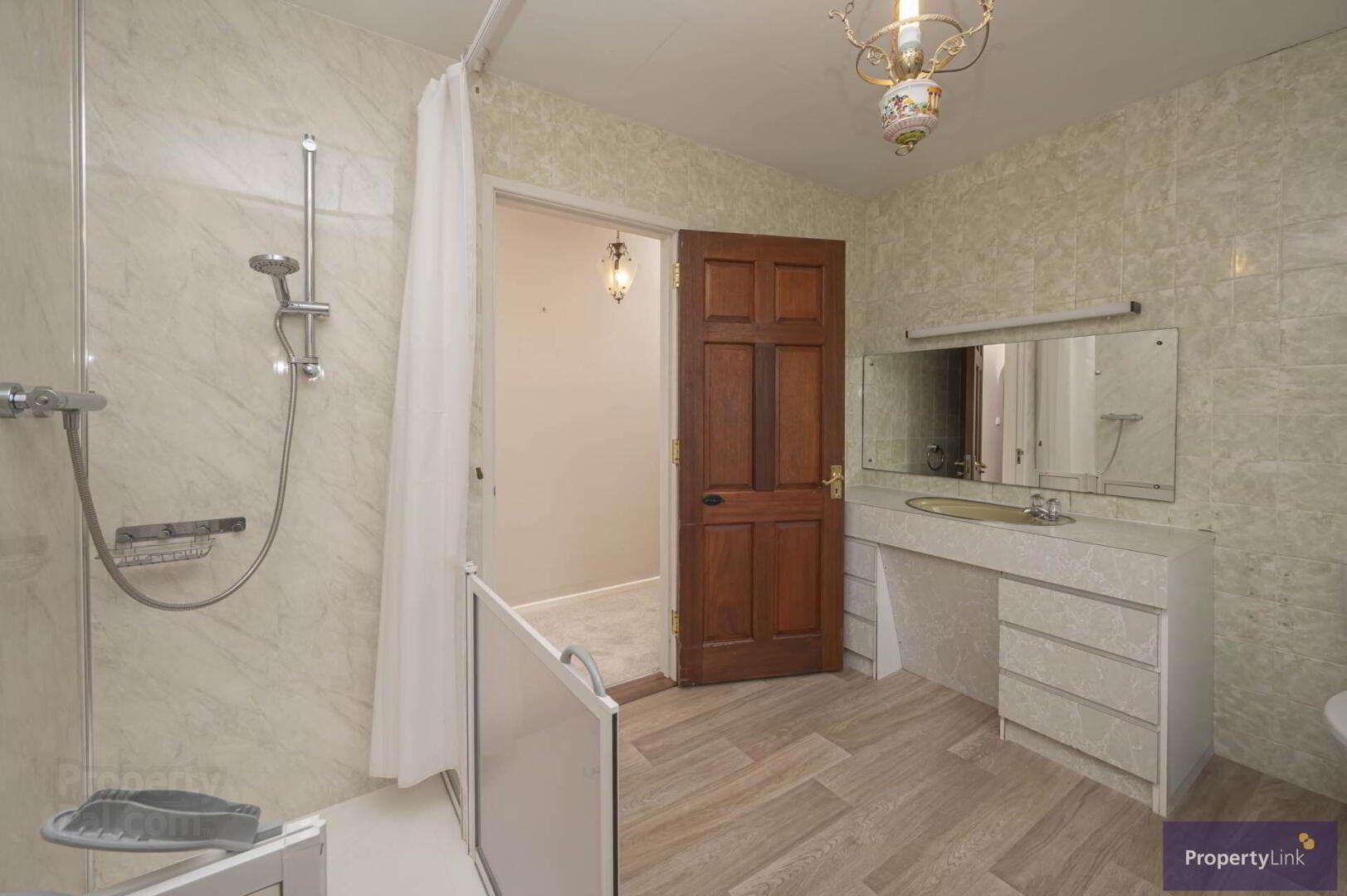 116 Gosford Road 13 of 23