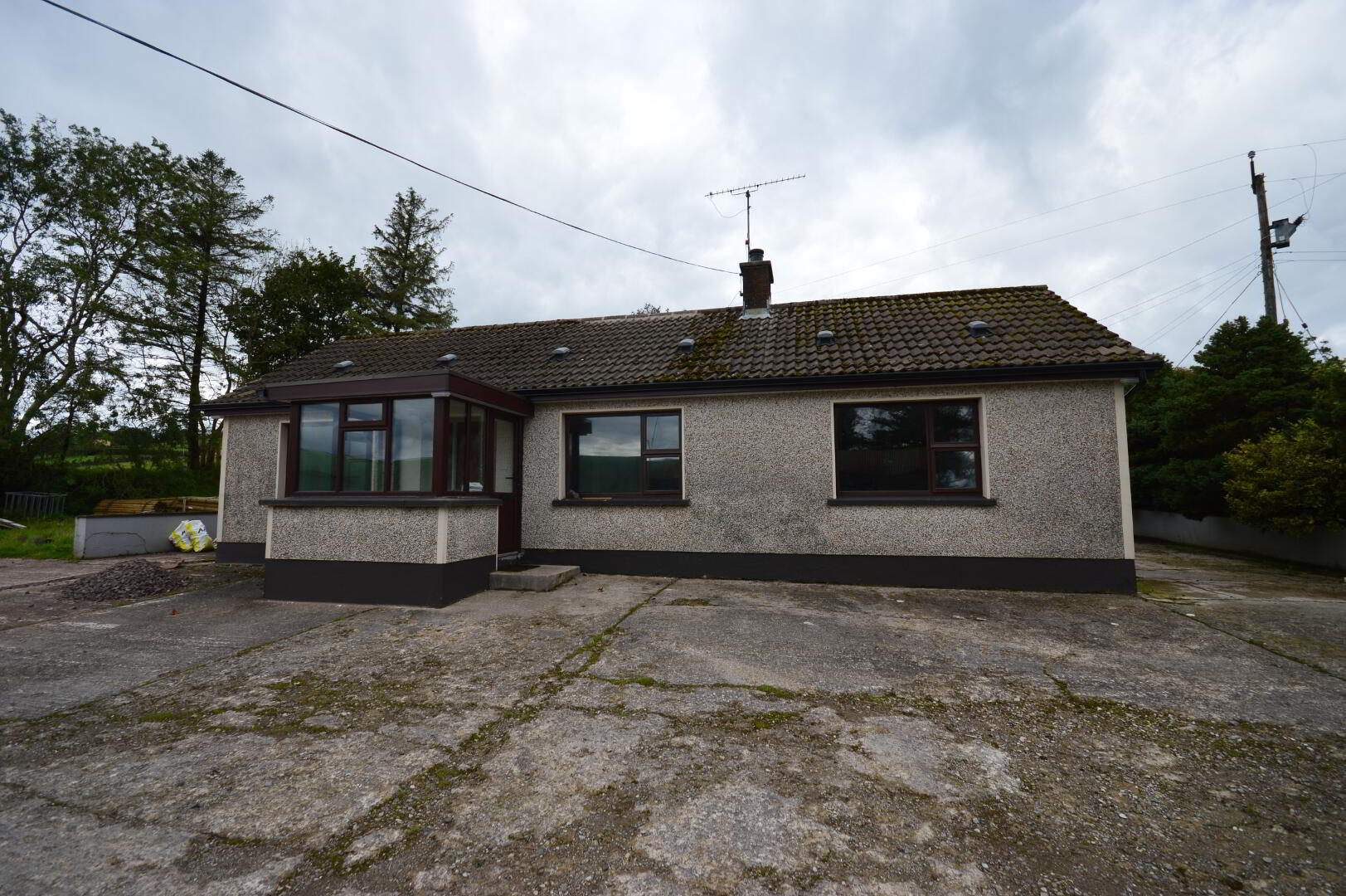 50 Tulnavern Road 1 of 16