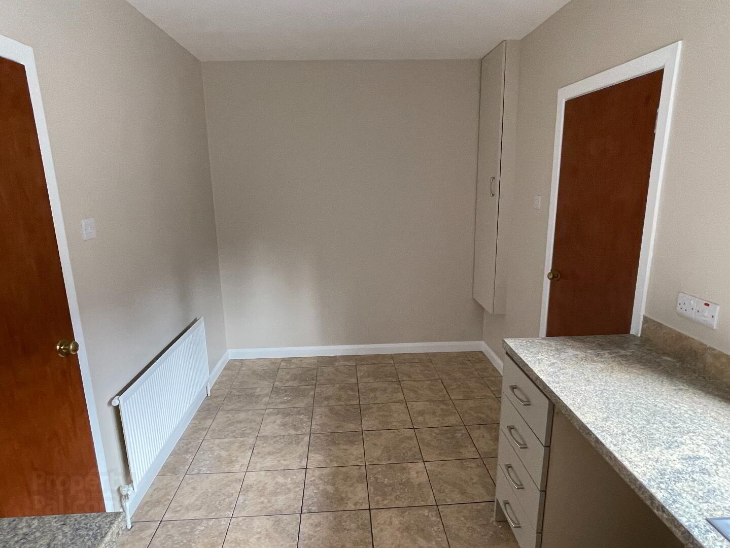 15 Rathmore Court 5 of 11