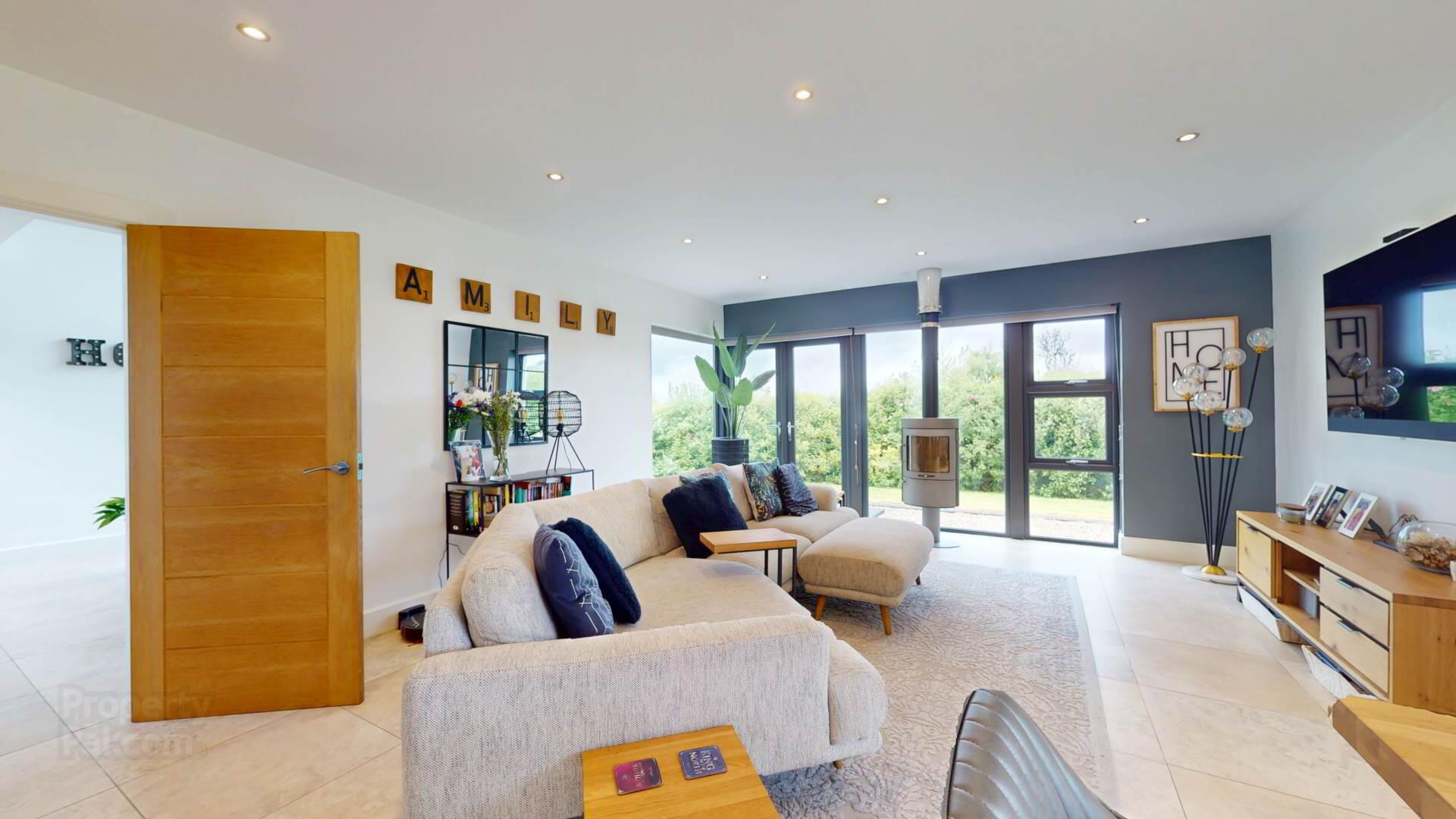 28 Myrtle Road 22 of 75
