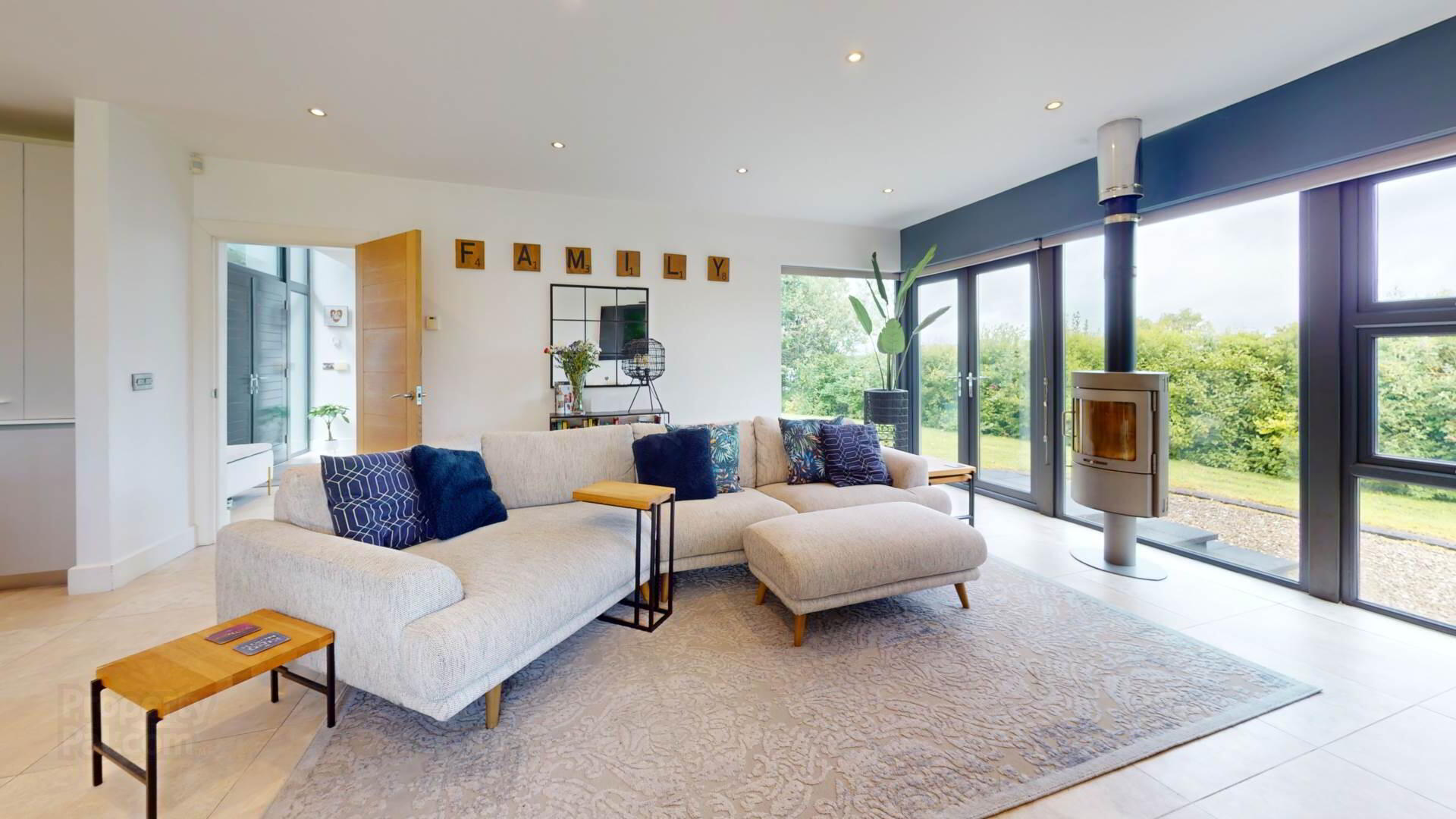 28 Myrtle Road 23 of 75
