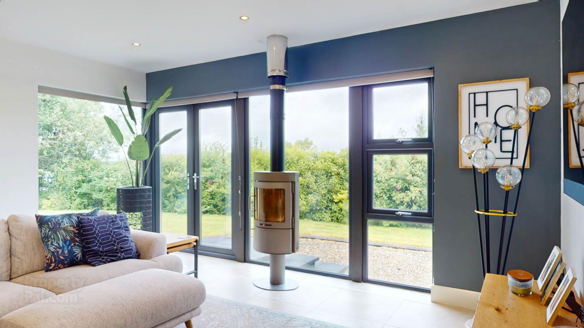 28 Myrtle Road 24 of 75