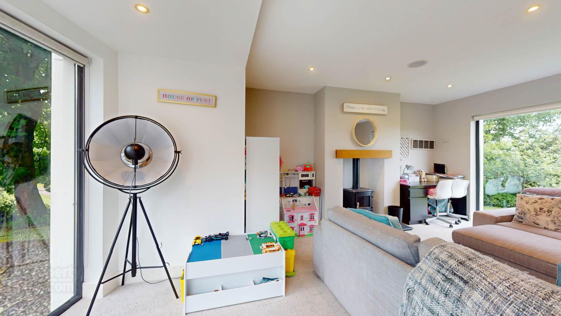 28 Myrtle Road 33 of 75