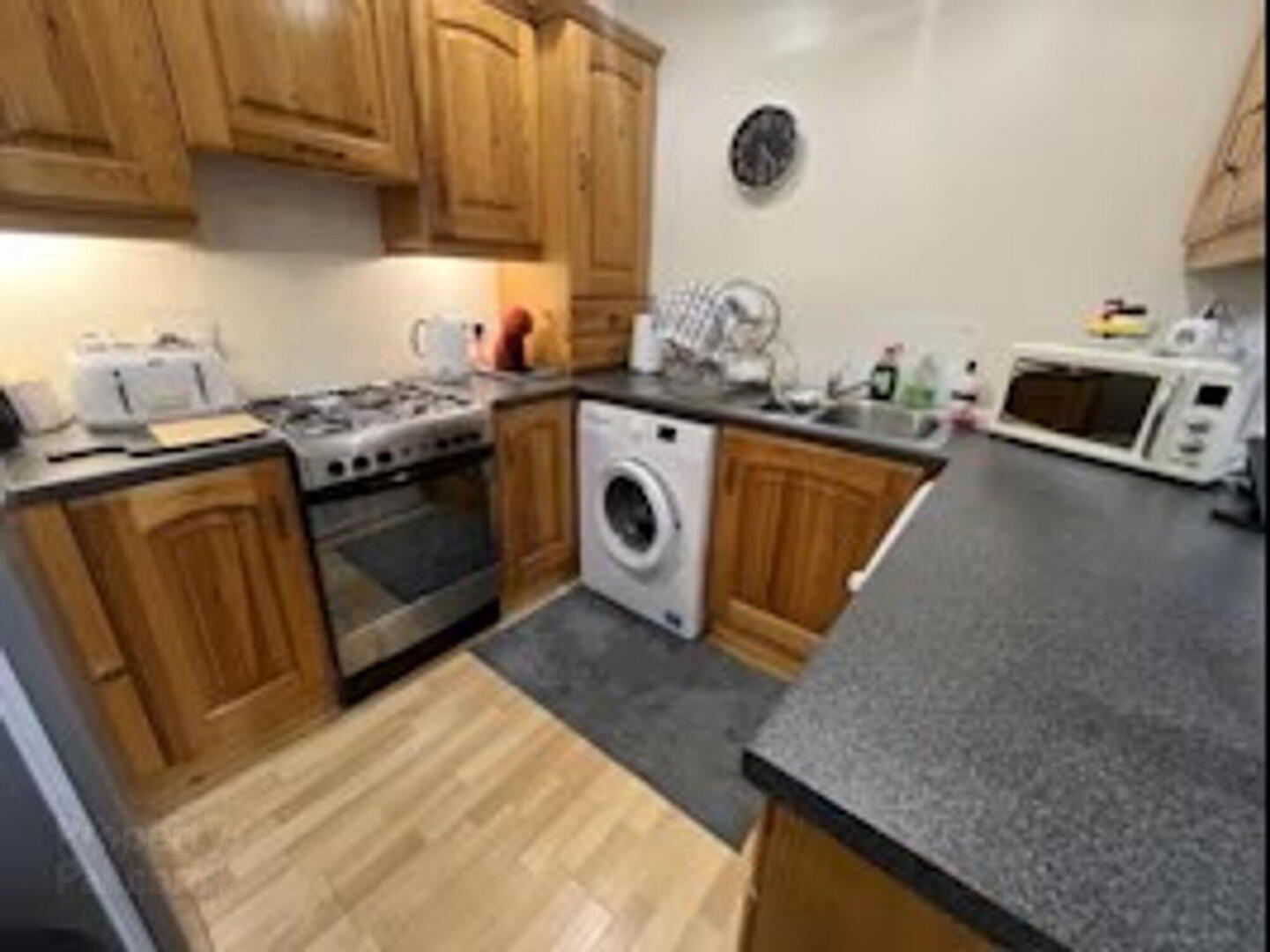 8 Rockfield Court 3 of 11