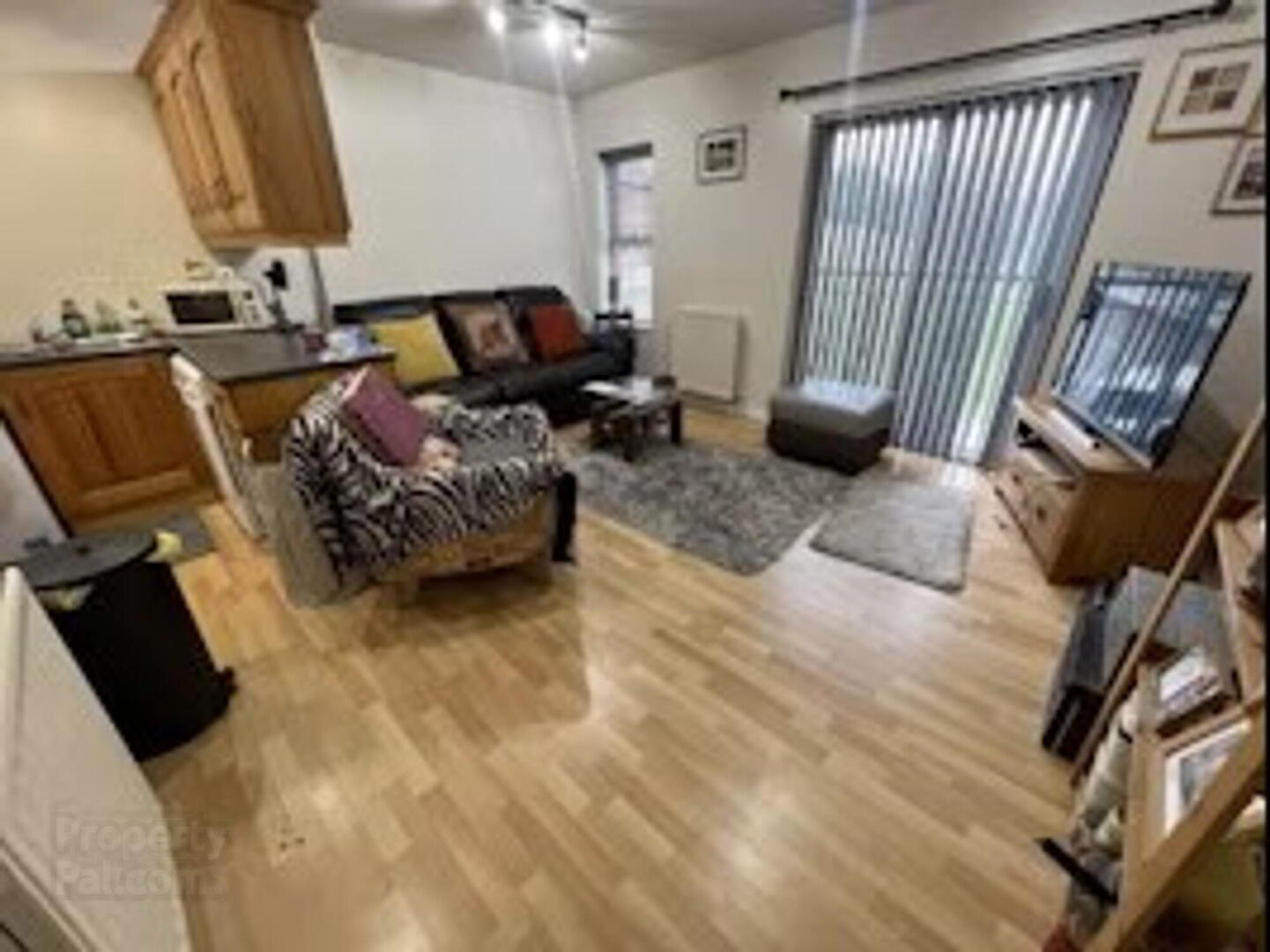 8 Rockfield Court 4 of 11