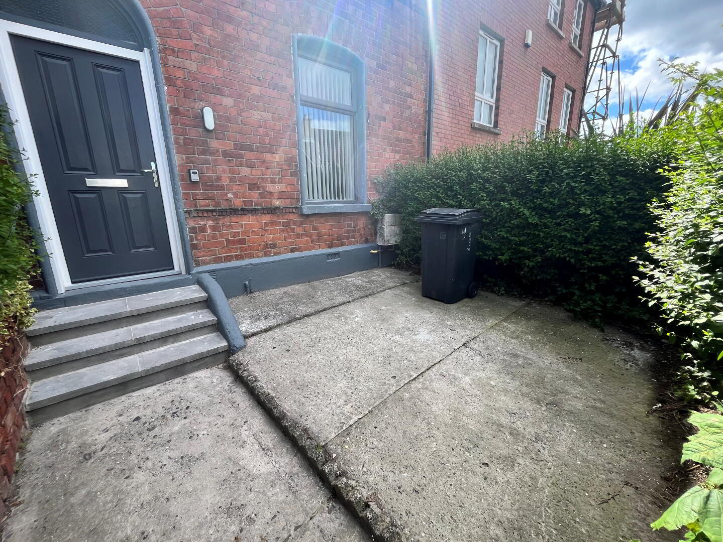 property description image
