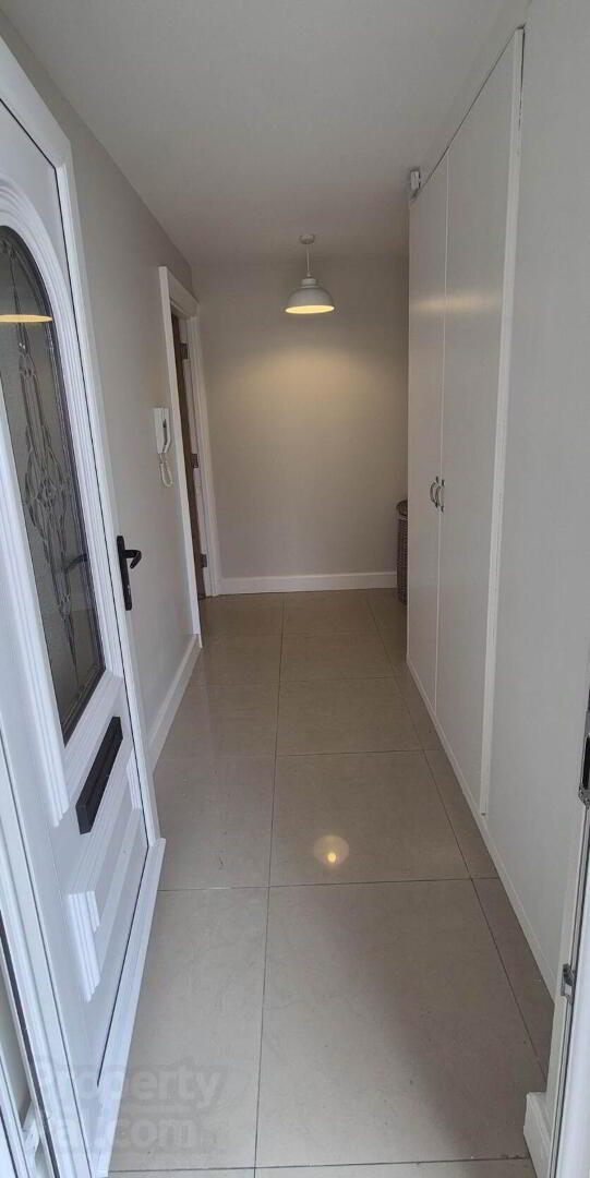 6 Tamneymore Close 6 of 25